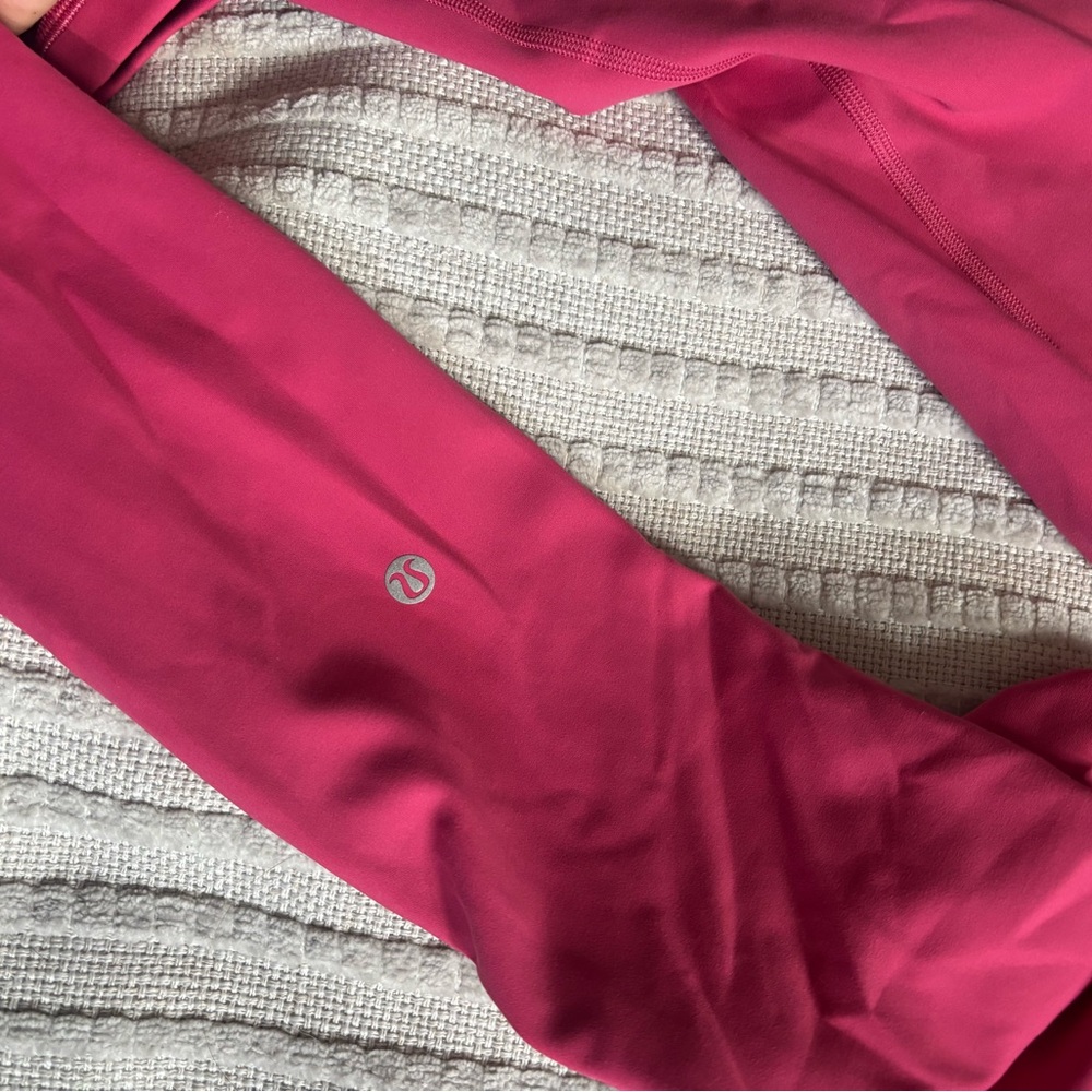 NWT Lululemon pink Wunder Train leggings size 4 28” - Picture 3 of 4